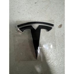 TESLA MODEL X ZNACZEK EMBLEMAT 1047854-00-A